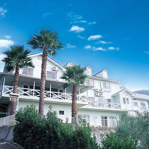 Petit Hotel Southern Most Shozu Екстериор снимка